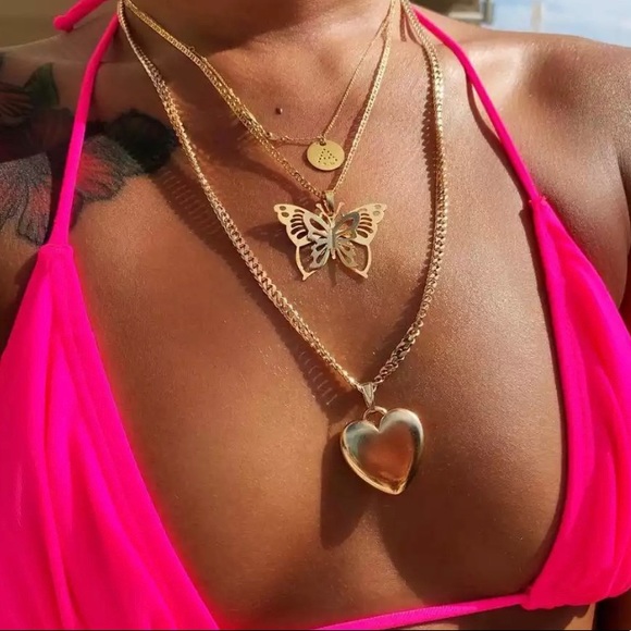 Jewelry - LAST ONE! butterfly layered necklace💗🦋✨
